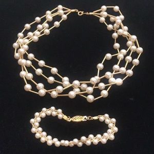 Avon Faux Pearl Necklace + complimentary  bracelet